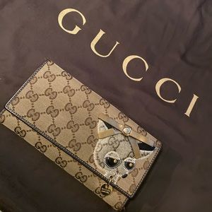 GUCCI Guccioli Brando Chihuahua Continental Wallet